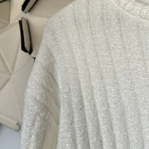 NWT UGG Riz top rib sweater medium white - Picture 5 of 6